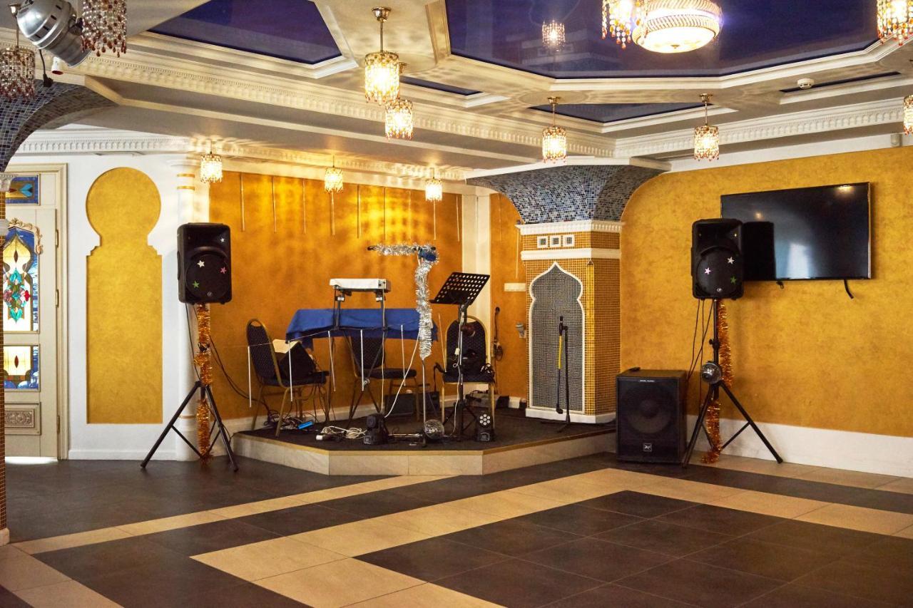 Східний Hotel Berezhany Buitenkant foto