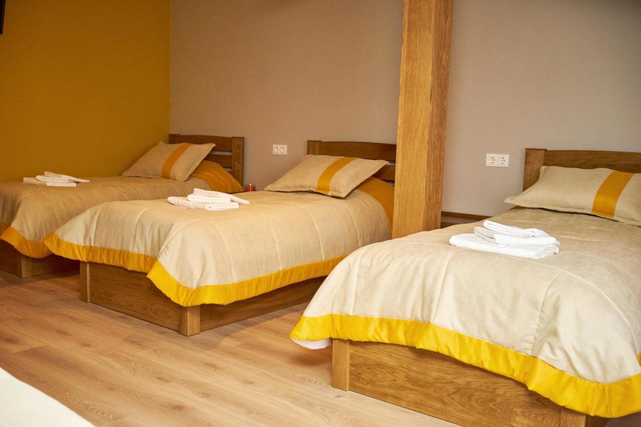 Східний Hotel Berezhany Buitenkant foto