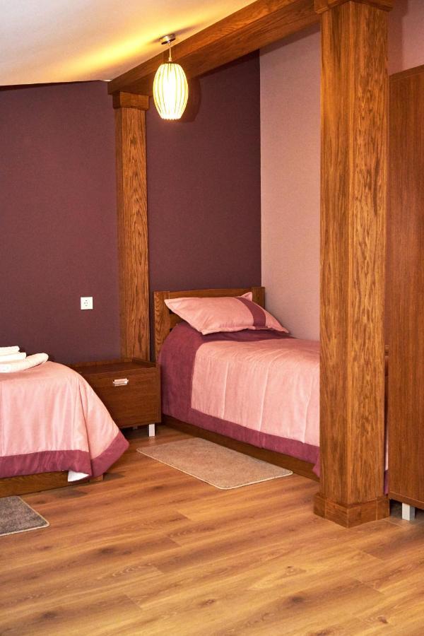 Східний Hotel Berezhany Buitenkant foto