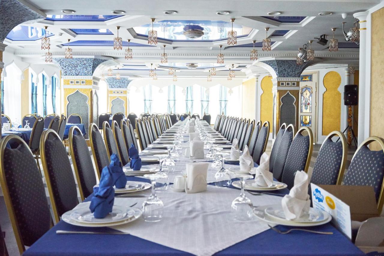 Східний Hotel Berezhany Buitenkant foto