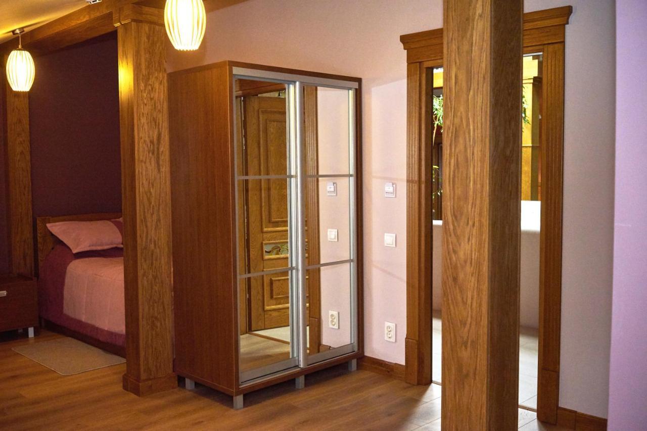 Східний Hotel Berezhany Buitenkant foto