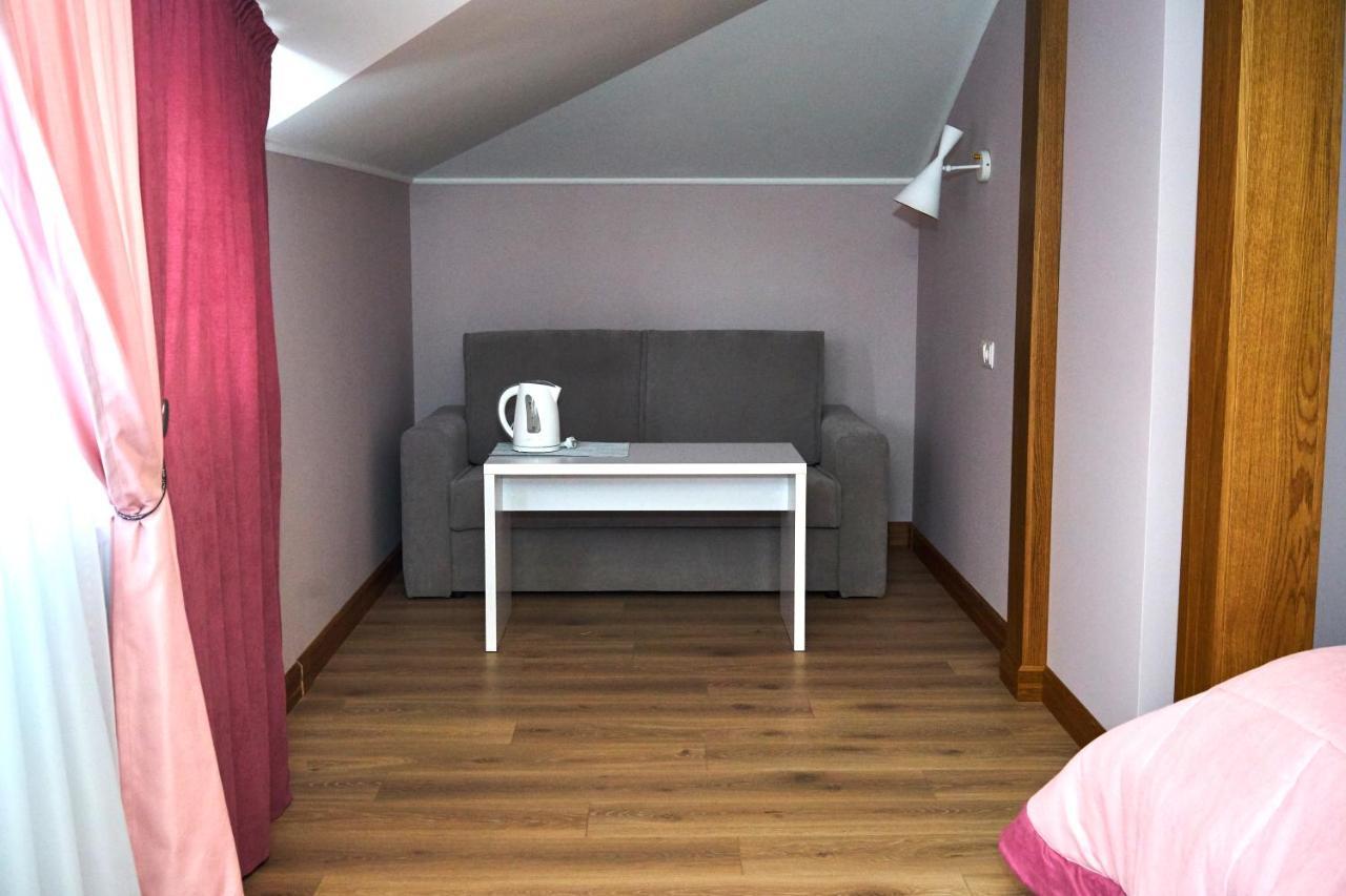 Східний Hotel Berezhany Buitenkant foto