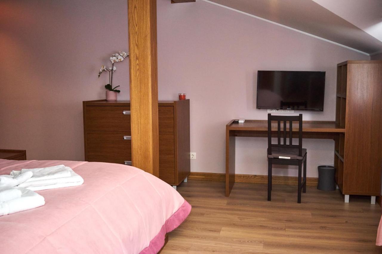 Східний Hotel Berezhany Buitenkant foto